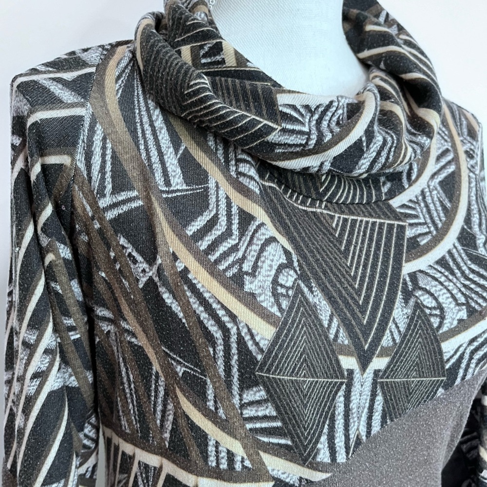 EUC Paris IQ Cowl Neck Geometrical Print Sweater size M